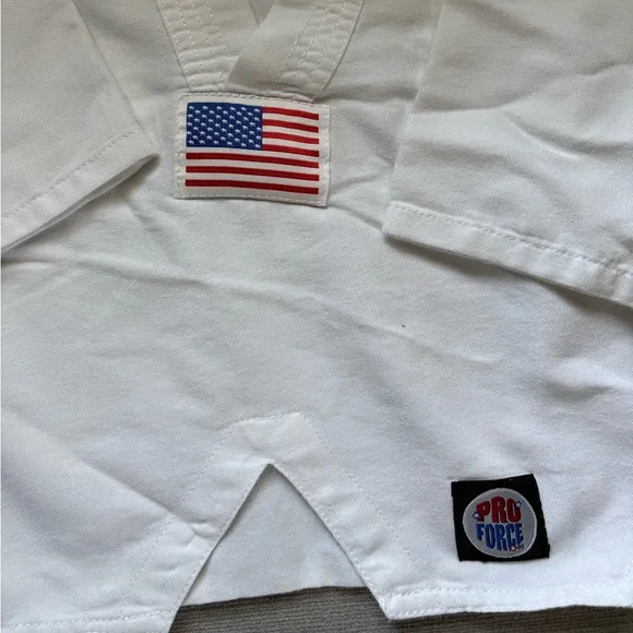 Pro Force Taekwondo Uniform - Picture 4 of 6